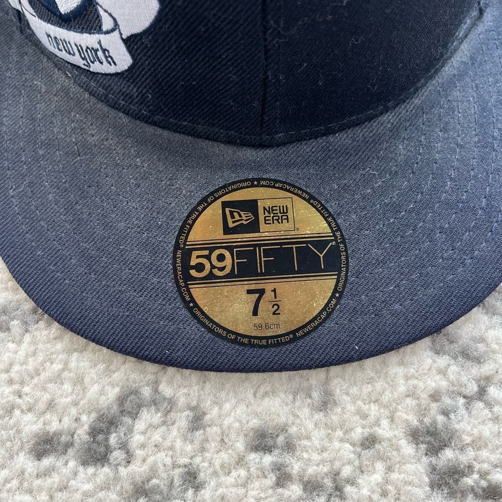 New Era New York Yankees Family Crest Logo Hat 59Fifty Fitted 7 1/2 - Picture 4 of 6